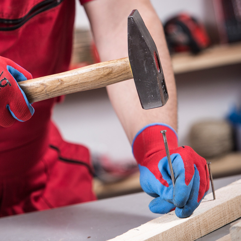 Čekić mašinski drvena drška 800g 